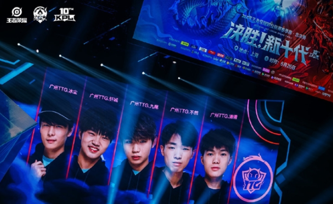 强调近身压 强调近身压